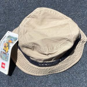 Mens The North Face bucket hat. NWT.